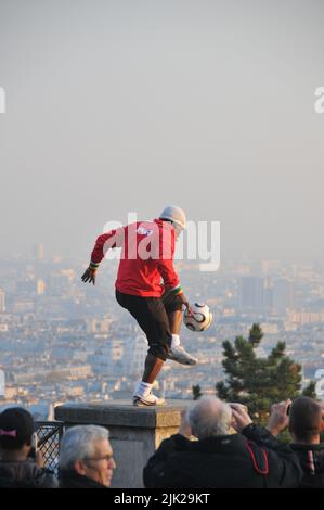 Mostra di artisti di strada a Montmartre Foto Stock