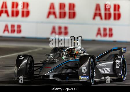 05 VANDOORNE Stoffel (bel), Mercedes-EQ Silver Arrow 02, in azione durante l'ePrix di Londra 2022, incontro 9th del Campionato del mondo di Formula e ABB FIA 2021-22, sull'Excel Londra dal 30 al 31 luglio, a Londra, Regno Unito - Foto: Cl.. Foto Stock