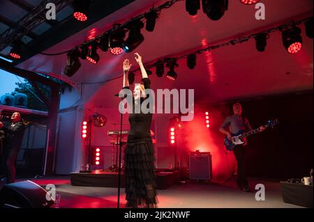 Glasgow, Regno Unito. 29th luglio 2022. Belinda Carlisle - Summer Nights at the Bandstand Kelvingrove Park Glasgow Scozia 29th luglio 2022 Credit: Glasgow Green at Winter Time/Alamy Live News Foto Stock