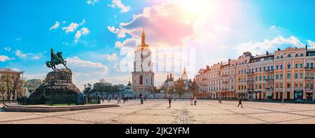 Vista panoramica. Cattedrale di Santa Sofia in Piazza Sophia. Foto Stock