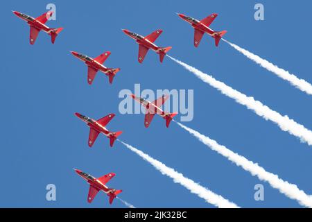 Le frecce rosse che appaiono al RAF Fairford RIAT 2022. Foto Stock