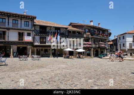 Strette strade acciottolate di, la Alberca, una piccola città in Spagna. Foto Stock