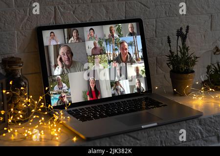 Degustazione virtuale di vino cena Video Conferenza Online Event Screen Foto Stock