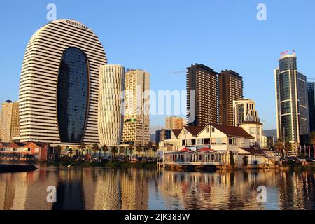 Vista sul cortile dal lato del mare, Georgia. Batumi , Lug-25-2022. Foto Stock