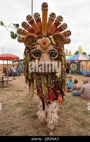 Malmesbury, Regno Unito. 29th luglio 2022. Il festival Womad (World of Music and Dance) si è tenuto presso Charlton Park, Wiltshire. Gli atti di tutto il mondo si sono riuniti per il quarantesimo anniversario del festival. Credit: ZUMA Press, Inc./Alamy Live News Foto Stock