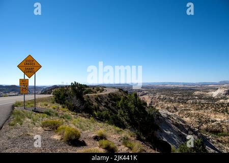 La strada panoramica hogback nello Utah. Foto Stock