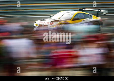 98 Rowe Racing, BMW M4 GT3 di Augusto FARFUS, Nicholas YELLOLY, Nicky CATSBURG, in azione durante la TotalEnergies 24 ore di Spa 2022, 7th round del Fanatec GT World Challenge Europe Powered by AWS, dal 27 al 31 luglio 2022 2021 sul circuito di Spa-Francorchamps, a Stavelot, Belgio - Foto Florent Gooden / DPPI Foto Stock