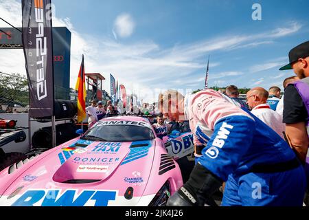 02 AMG Team GetSpeed, Mercedes-AMG GT3 di Maximilian GÃ&#x96;TZ, Steijn SCHOTHORST, Luca STOLZ, griglia di partenza, In azione durante la TotalEnergies 24 ore di Spa 2022, 7th round del 2022 Fanatec GT World Challenge Europe Powered by AWS, dal 27 al 31 luglio 2021 sul Circuit de Spa-Francorchamps, a Stavelot, Belgio - Foto: Paul Vaicle/DPPI/LiveMedia Foto Stock