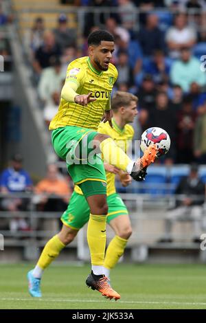 Cardiff, Regno Unito. 30th luglio 2022. Andrew Omobamidele di Norwich City in azione. EFL Skybet Championship Match, Cardiff City contro Norwich City al Cardiff City Stadium di Cardiff, Galles, sabato 30th luglio 2022. Questa immagine può essere utilizzata solo a scopo editoriale. Solo per uso editoriale, licenza richiesta per uso commerciale. Nessun uso in scommesse, giochi o un singolo club/campionato/player pubblicazioni. pic di Andrew Orchard/Andrew Orchard sport fotografia/Alamy Live news credito: Andrew Orchard sport fotografia/Alamy Live News Foto Stock