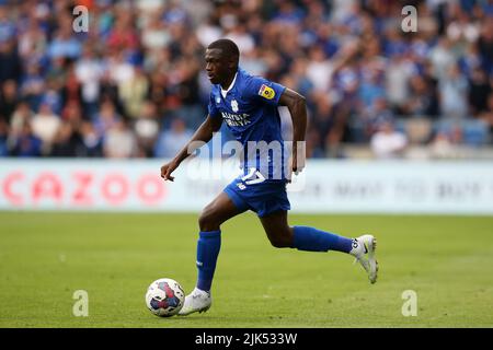 Cardiff, Regno Unito. 30th luglio 2022. Jamilu Collins della città di Cardiff in azione. EFL Skybet Championship Match, Cardiff City contro Norwich City al Cardiff City Stadium di Cardiff, Galles, sabato 30th luglio 2022. Questa immagine può essere utilizzata solo a scopo editoriale. Solo per uso editoriale, licenza richiesta per uso commerciale. Nessun uso in scommesse, giochi o un singolo club/campionato/player pubblicazioni. pic di Andrew Orchard/Andrew Orchard sport fotografia/Alamy Live news credito: Andrew Orchard sport fotografia/Alamy Live News Foto Stock