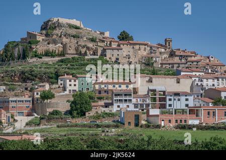 Vista generale con il castello in la Muela del città di Culla, dichiarato il più bello in Spagna, Castellon, Spagna, Europa Foto Stock