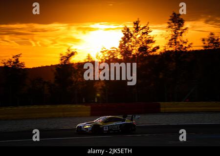 98 Rowe Racing, BMW M4 GT3 di Augusto FARFUS, Nicholas YELLOLY, Nicky CATSBURG, in azione durante la TotalEnergies 24 ore di Spa 2022, 7th round del Fanatec GT World Challenge Europe Powered by AWS, dal 27 al 31 luglio 2022 2021 sul circuito di Spa-Francorchamps, a Stavelot, Belgio - Foto Florent Gooden / DPPI Foto Stock