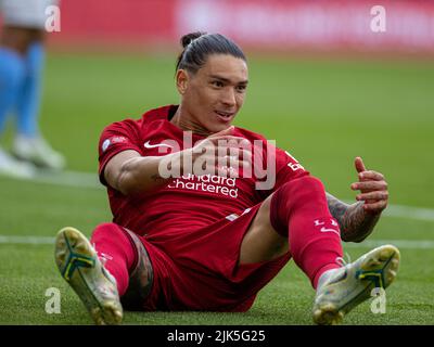 Leicester. 31st luglio 2022. Il Darwin Nunez di Liverpool reagisce durante la partita English Community Shield tra Liverpool e Manchester City a Leicester, Gran Bretagna, il 30 luglio 2022. Credit: Xinhua/Alamy Live News Foto Stock