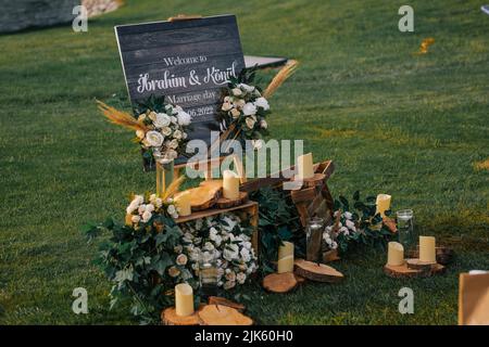 Copertina per sfondo con arco di nozze su entrambi i lati, backdrop con parte superiore rotonda, sfondo fotografico ideale per matrimoni, compleanni, cerimonie, feste e banchetti (kaki, 0,8 x 1,8 m Copertina per sfondo con arco di nozze su entrambi i lati, backdrop con parte superiore rotonda, sfondo fotografico ideale per matrimoni, compleanni, cerimonie, feste e banchetti (kaki, 0,8 x 1,8 m