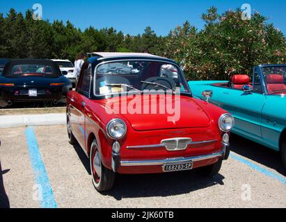 POLTU QUATU - ITALY - JUL 9 - 2022 : Autobianchi Bianchina Trasformabile SPIAGGINA Poltu Quatu Classic Foto Stock