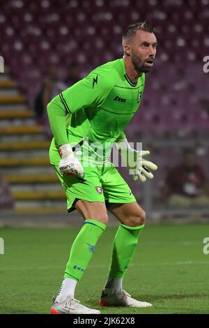 SALERNO, ITALIA - LUGLIO 30: Vincenzo Fiorillo di Salernitana durante il Trofeo Angelo Iervolino con Adana Demirspor, Reggina 1914 e US Salernitana a sta Foto Stock