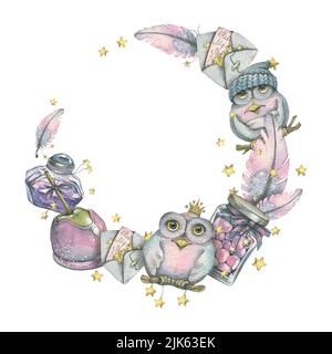 Una cornice rotonda, una corona con parole magiche, lettere, piume e dolci. Acquerello illustrazione, inverno, Natale, Capodanno. Per la progettazione e. Foto Stock