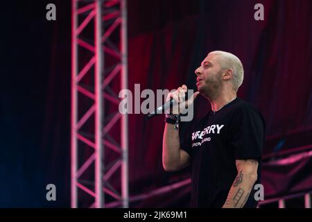 Newcastle, UK - Example suona al festival Loosefest 30th luglio 2022 credito: Jill ODonnell/Alamy Live News Foto Stock