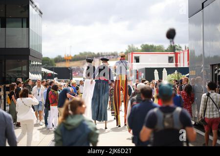 Paddock durante il GP di Ungheria, 28-31 luglio 2022 a Hungaroring, campionato del mondo di Formula 1 2022. Foto Stock