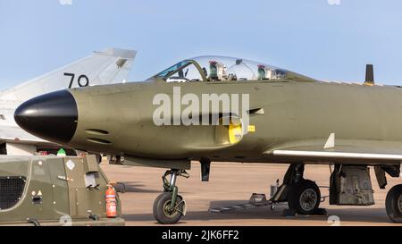 Volo storico dell'aeronautica svedese - SAAB J-32B Lansen in esposizione statica al Royal International Air Tattoo 2022 Foto Stock