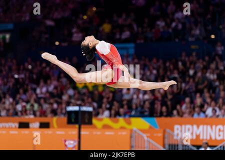 Birmingham, Regno Unito. 31st Lug 2022. Ondine ACHAMPONG (ENG) compete in ginnastica artistica All-Around femminile - finale di Birmingham 2022 - Giochi del Commonwealth alla Birmingham Arena domenica 31 luglio 2022 a Birmingham, Regno Unito. Credit: Taka Wu/Alamy Live News Foto Stock