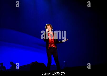 STOCCOLMA 20220731Mick Jagger e i Rolling Stones si esibiscono alla Friends Arena domenica sera. Foto: Ali Lorestani / TT / codice 11950 Foto Stock