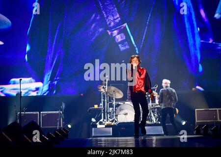 STOCKHOLM 20220731Mick Jagger quando i Rolling Stones si esibiscono alla Friends Arena domenica sera. Foto: Ali Lorestani / TT / codice 11950 Foto Stock