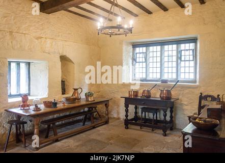 Cucina interna, Washington Old Hall, The Avenue, Washington Village, Washington, Tyne and Wear, Inghilterra, Regno Unito Foto Stock