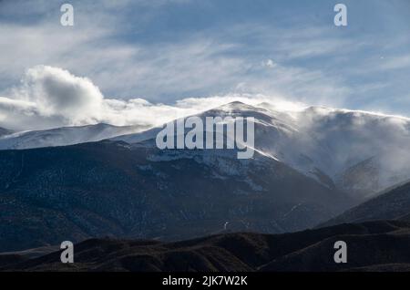 Il lago Walker è una vista interessante nei deserti del Nevada, USA. Foto Stock