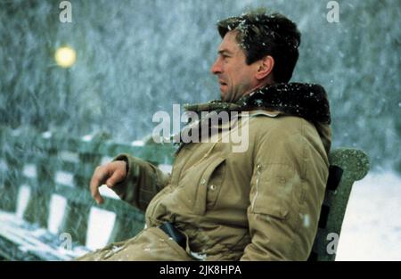 Robert De Niro Film: Wakenings (USA 1990) personaggi: Leonard Lowe regista: Penny Marshall 12 dicembre 1990 **AVVISO** questa foto è solo per uso editoriale ed è il copyright delle IMMAGINI COLUMBIA e/o del fotografo assegnato dalla Film o dalla Production Company e può essere riprodotto solo da pubblicazioni in concomitanza con la promozione del suddetto Film. È richiesto un credito obbligatorio per LE IMMAGINI COLUMBIA. Il fotografo deve essere accreditato anche quando è noto. Nessun uso commerciale può essere concesso senza l'autorizzazione scritta della Film Company. Foto Stock