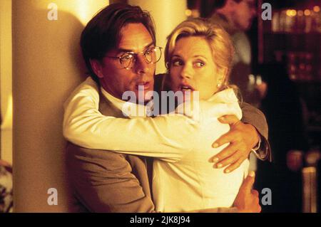 Don Johnson & Melanie Griffith Film: Nato ieri (USA 1993) personaggi: Paul Verrall & Billie Dawn regista: Luis Mandoki 26 marzo 1993 **ATTENZIONE** questa foto è solo per uso editoriale ed è il copyright delle IMMAGINI DI HOLLYWOOD e/o del fotografo assegnato dalla Film o dalla Società di produzione e può essere riprodotto solo da pubblicazioni in concomitanza con la promozione del suddetto Film. È richiesto un credito obbligatorio per LE FOTO DI HOLLYWOOD. Il fotografo deve essere accreditato anche quando è noto. Nessun uso commerciale può essere concesso senza l'autorizzazione scritta della Film Company. Foto Stock