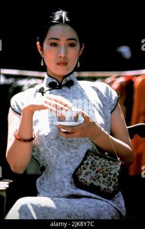Gong li Film addio alla mia concubina; Ba Wang Bie Ji (Ba wang bie ji) CHN/HK 1993, regista: Kaige Chen 20 maggio 1993 **ATTENZIONE** questa fotografia è ad uso esclusivamente editoriale ed è copyright dei film TOMSON e/o del fotografo assegnato dalla Film o Production Company e può essere riprodotta solo da pubblicazioni in concomitanza con la promozione del suddetto Film. È richiesto un credito obbligatorio per i film TOMSON. Il fotografo deve essere accreditato anche se conosciuto. Nessun uso commerciale può essere concesso senza l'autorizzazione scritta di The Film Company. Foto Stock