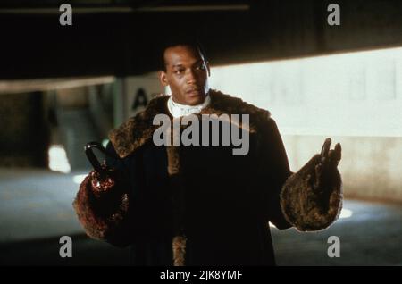 Tony Todd Film: Candyman (USA 1992) personaggi: The Candyman Director: Bernard Rose 11 Settembre 1992 **ATTENZIONE** questa foto è solo per uso editoriale ed è copyright DI COLUMBIA e/o del fotografo assegnato dalla Film o dalla Production Company e può essere riprodotta solo da pubblicazioni in concomitanza con la promozione del suddetto Film. È richiesto un credito obbligatorio per COLUMBIA. Il fotografo deve essere accreditato anche quando è noto. Nessun uso commerciale può essere concesso senza l'autorizzazione scritta della Film Company. Foto Stock