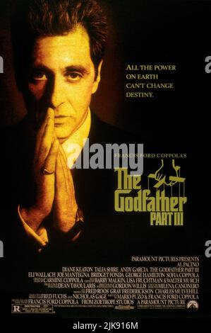 Al Pacino Poster Film: Il Padrino: Parte III (USA 1990) personaggi: Don Michael Corleone regista: Francis Ford Coppola 20 Dicembre 1990 **AVVISO** questa fotografia è solo per uso editoriale ed è il copyright di PARAMOUNT e/o del fotografo assegnato dalla Film o dalla Production Company e può essere riprodotta solo da pubblicazioni in concomitanza con la promozione del suddetto Film. È necessario un credito obbligatorio per PARAMOUNT. Il fotografo deve essere accreditato anche quando è noto. Nessun uso commerciale può essere concesso senza l'autorizzazione scritta della Film Company. Foto Stock