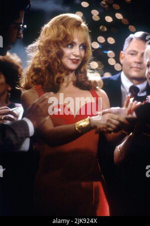 Goldie Hawn Film Death becomes Her (USA 1992) Character: Helen Sharp regista: Robert Zemeckis 31 luglio 1992 **WARNING** questa fotografia è solo per uso editoriale ed è copyright di UNIVERSAL e/o The Photographer assegnato dalla Film o Production Company e può essere riprodotta solo da pubblicazioni in concomitanza con la promozione del suddetto Film. È richiesto un credito obbligatorio a UNIVERSAL. Il fotografo deve essere accreditato anche se conosciuto. Nessun uso commerciale può essere concesso senza l'autorizzazione scritta di The Film Company. Foto Stock