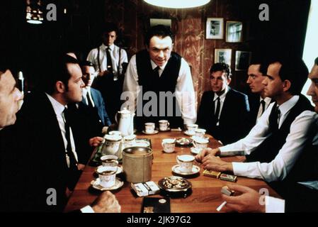 Gary Kemp Film: The Krays (UK 1980) personaggi: Ronald Kray regista: Peter Medak 27 Aprile 1990 **ATTENZIONE** questa foto è solo per uso editoriale ed è copyright DEI DISTRIBUTORI DI FILM RANK e/o del fotografo assegnato dalla Film o dalla Società di produzione e può essere riprodotta solo da pubblicazioni in concomitanza con la promozione del suddetto Film. È richiesto un credito obbligatorio per CLASSIFICARE I DISTRIBUTORI DI FILM. Il fotografo deve essere accreditato anche quando è noto. Nessun uso commerciale può essere concesso senza l'autorizzazione scritta della Film Company. Foto Stock