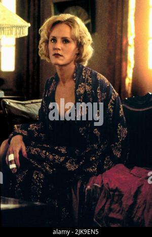 Mary Stuart Masterson Film Heaven'S Prisoners (1997) personaggi: Robin Gaddis regista: Phil Joanou 17 maggio 1996 **ATTENZIONE** questa fotografia è solo per uso editoriale ed è copyright di NEW LINE e/o The Photographer assegnato dalla Film or Production Company e può essere riprodotta solo da pubblicazioni in concomitanza con la promozione del suddetto Film. È richiesto un credito obbligatorio per LA NUOVA RIGA. Il fotografo deve essere accreditato anche se conosciuto. Nessun uso commerciale può essere concesso senza l'autorizzazione scritta di The Film Company. Foto Stock