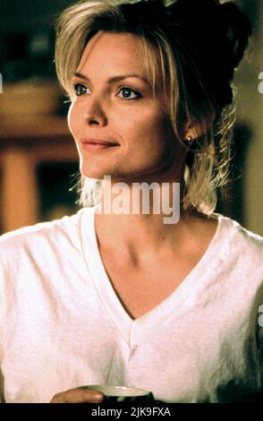 Michelle Pfeiffer Film: Una fine giornata (1996) personaggi: Melanie Parker regista: Michael Hoffman 20 Dicembre 1996 **ATTENZIONE** questa foto è solo per uso editoriale ed è il copyright di 20th CENTURY FOX e/o il fotografo assegnato dalla Film o dalla Production Company e può essere riprodotto solo da pubblicazioni in concomitanza con la promozione del suddetto Film. È richiesto un credito obbligatorio per 20th CENTURY FOX. Il fotografo deve essere accreditato anche quando è noto. Nessun uso commerciale può essere concesso senza l'autorizzazione scritta della Film Company. Foto Stock