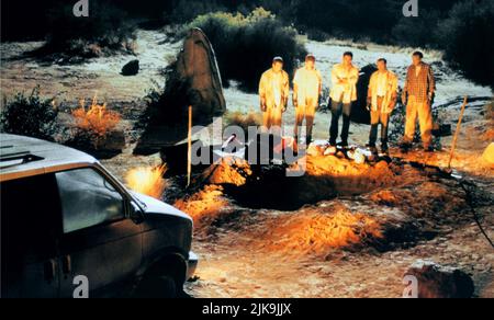 Jon Favreau, Leland Orser, Christian Slater & Jeremy Piven Film: Very Bad Things (1998) personaggi: Kyle Fisher, Charles Moore, Robert Boyd & Michael Berkow Direttore: Peter Berg 11 Settembre 1998 **ATTENZIONE** questa foto è solo ad uso editoriale ed è copyright DI BALLPARK e/o del fotografo assegnato dalla Film o dalla Production Company e può essere riprodotta solo da pubblicazioni in concomitanza con la promozione del suddetto Film. È richiesto un credito obbligatorio per IL BALLPARK. Il fotografo deve essere accreditato anche quando è noto. Nessun uso commerciale può essere concesso senza authori scritto Foto Stock