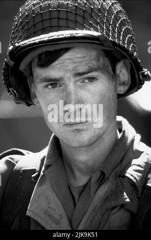 Jeremy Davies Film: Salvare Ryan privato (USA 1998) personaggi: CPL. Upham Direttore: Steven Spielberg 21 luglio 1998 **AVVERTIMENTO** questa fotografia è ad uso esclusivamente editoriale ed è copyright DELLE IMMAGINI DREAMWORKSPARAMOUNT e/o del fotografo assegnato dalla Film o dalla Production Company e può essere riprodotta solo da pubblicazioni in concomitanza con la promozione del suddetto Film. È richiesto un credito obbligatorio per LE IMMAGINI DREAMWORKSPARAMOUNT. Il fotografo deve essere accreditato anche quando è noto. Nessun uso commerciale può essere concesso senza l'autorizzazione scritta della Film Company. Foto Stock