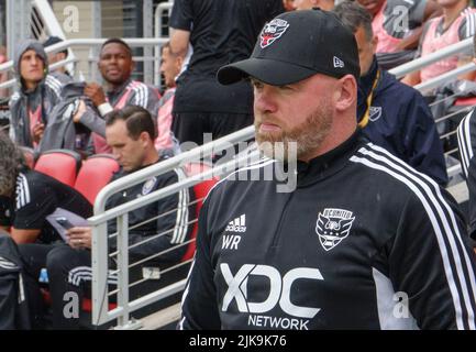 WASHINGTON, DC, USA - 31 LUGLIO 2022: Wayne Rooney nel suo debutto come D.C. United Head Coach durante una partita MLS tra D.C United e Orlando City SC, il 31 luglio 2022, presso Audi Field, a Washington, CC. (Foto di Tony Quinn-Alamy Live News) Foto Stock