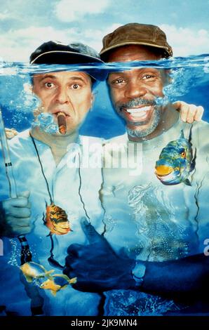 Danny Glover & Joe pesci Film Gone Fishin'; Gone Fishing (1997) personaggi: Gus Green & Joe Waters regista: Christopher Cain 30 maggio 1997 **ATTENZIONE** questa fotografia è solo per uso editoriale ed è copyright di TOUCHSTONE e/o del fotografo assegnato dalla Film or Production Company e può essere riprodotta solo da pubblicazioni in concomitanza con la promozione del suddetto Film. È richiesto un credito obbligatorio a TOUCHSTONE. Il fotografo deve essere accreditato anche se conosciuto. Nessun uso commerciale può essere concesso senza l'autorizzazione scritta di The Film Company. Foto Stock