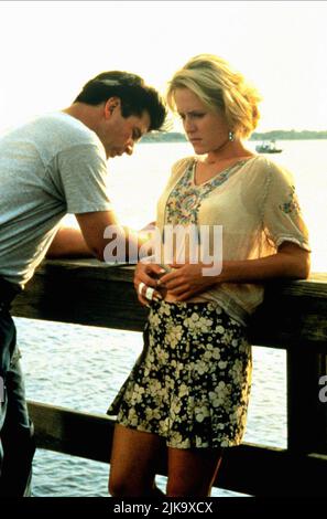 Alec Baldwin & Mary Stuart Masterson Film Heaven'S Prisoners (1996) personaggi: Dave Robicheaux, Robin Gaddis Direttore: Phil Joanou 17 maggio 1996 **ATTENZIONE** questa fotografia è solo per uso editoriale ed è copyright di RANK e/o The Photographer assegnato dalla Film or Production Company e può essere riprodotta solo da pubblicazioni in concomitanza con la promozione del suddetto Film. È richiesto un credito obbligatorio per IL RANGO. Il fotografo deve essere accreditato anche se conosciuto. Nessun uso commerciale può essere concesso senza l'autorizzazione scritta di The Film Company. Foto Stock