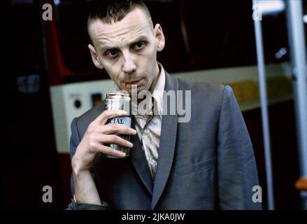 Ewen Bremner Film: Trainspotting (UK 1996) personaggi: Spud regista: Danny Boyle 23 Febbraio 1996 **ATTENZIONE** questa fotografia è solo per uso editoriale ed è il copyright dei FILM DEL CANALE QUATTRO e/o del fotografo assegnato dalla Film o dalla Società di produzione e può essere riprodotto solo da pubblicazioni in concomitanza con la promozione del suddetto Film. È richiesto un credito obbligatorio per INCANALARE QUATTRO FILM. Il fotografo deve essere accreditato anche quando è noto. Nessun uso commerciale può essere concesso senza l'autorizzazione scritta della Film Company. Foto Stock