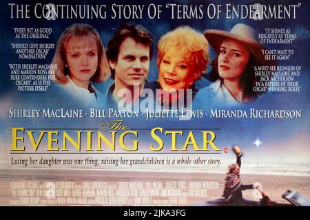 Miranda Richardson, Bill Paxton, Shirley Maclaine e Juliette Lewis Poster Film: The Evening Star (USA 1996) personaggi: Patsy Carpenter, Jerry Bruckner, Aurora Greenway e Director: Robert Harling 05 Dicembre 1996 **ATTENZIONE** questa foto è solo per uso editoriale ed è il copyright di IMMAGINI DI PRIMARIA IMPORTANZA e/o il fotografo assegnato dalla Film o Società di produzione e può essere riprodotto solo da pubblicazioni in concomitanza con la promozione del suddetto Film. È necessario un credito obbligatorio per LE IMMAGINI DI IMPORTANZA FONDAMENTALE. Il fotografo deve essere accreditato anche quando è noto. Nessun uso commerciale c Foto Stock