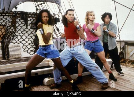 Nakia Burrise, Jason David Frank, Amy Jo Johnson & Johnny Yong Bosch Film: Turbo: A Power Rangers Movie (USA/JP 1997) personaggi: Tanya Sloan (Ranger giallo), Tommy Oliver, Kimberly Hart & Adam Park Director: Shuki Levy & David Winning 28 marzo 1997 **AVVISO** questa fotografia è solo per uso editoriale ed è il copyright di 20th CENTURY FOX e/o il fotografo assegnato dalla Film o dalla Production Company e può essere riprodotto solo da pubblicazioni in concomitanza con la promozione del suddetto Film. È richiesto un credito obbligatorio per 20th CENTURY FOX. Il fotografo dovrebbe anche essere accredito Foto Stock