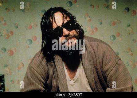 Jeff Bridges Film The Big Lebowski (USA/UK 1998) personaggi: Jeffrey Lebowski - The Dude regista: Ethan Coen & Joel Coen 15 febbraio 1998 **WARNING** questa fotografia è solo per uso editoriale ed è copyright di GRAMERCY PICTURES e/o del fotografo assegnato dalla Film o Production Company e può essere riprodotta solo da pubblicazioni in concomitanza con la promozione del suddetto film. È richiesto un credito obbligatorio per LE FOTO GRAMERCY. Il fotografo deve essere accreditato anche se conosciuto. Nessun uso commerciale può essere concesso senza l'autorizzazione scritta di The Film Company. Foto Stock