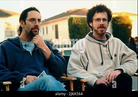 Joel Coen & Ethan Coen Film The Big Lebowski (USA/Regno Unito 1998) regista: Ethan Coen & Joel Coen 15 febbraio 1998 **ATTENZIONE** questa fotografia è ad uso esclusivamente editoriale ed è copyright di GRAMERCY PICTURES e/o del fotografo assegnato dalla Film o Production Company e può essere riprodotta solo da pubblicazioni in concomitanza con la promozione del suddetto Film. È richiesto un credito obbligatorio per LE FOTO GRAMERCY. Il fotografo deve essere accreditato anche se conosciuto. Nessun uso commerciale può essere concesso senza l'autorizzazione scritta di The Film Company. Foto Stock