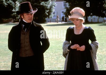 Emma Thompson & Alan Rickman Film Sense and Sensibility (USA/UK 1995) personaggi: Elinor Dashwood & col. Christopher Brandon regista: Ang Lee 13 dicembre 1995 **WARNING** questa fotografia è ad uso esclusivamente editoriale ed è copyright DELLA COLUMBIA e/o del fotografo assegnato dalla Film or Production Company e può essere riprodotta solo da pubblicazioni in concomitanza con la promozione del suddetto Film. È richiesto un credito obbligatorio a COLUMBIA. Il fotografo deve essere accreditato anche se conosciuto. Nessun uso commerciale può essere concesso senza l'autorizzazione scritta di The Film Company. Foto Stock