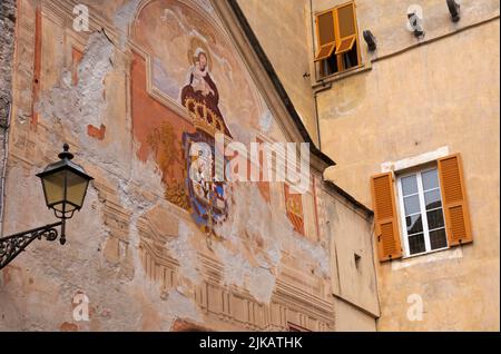 Particolare della porta reale a Finalborgo, finale ligure, Liguria, Italia Foto Stock